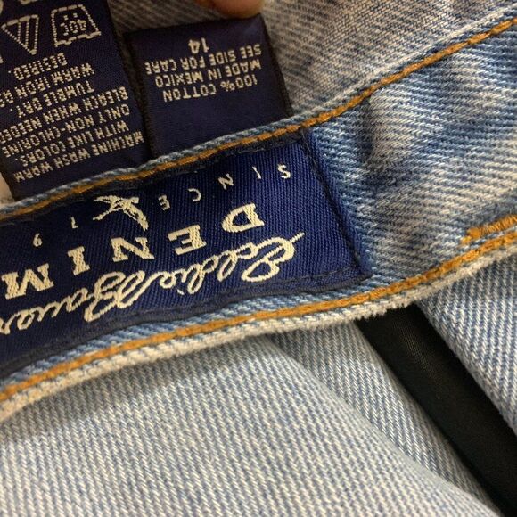 Eddie Bauer Light Wash Sz 14 High Waist Mom Jeans - Picture 10 of 10